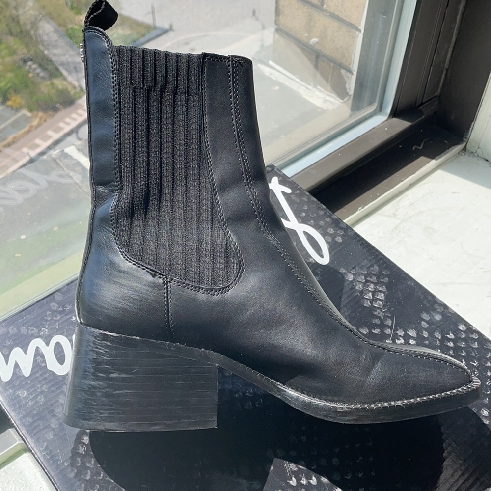 Sam Edelman Dasha Black Leather Chelsea Boot 7 - Picture 4 of 11